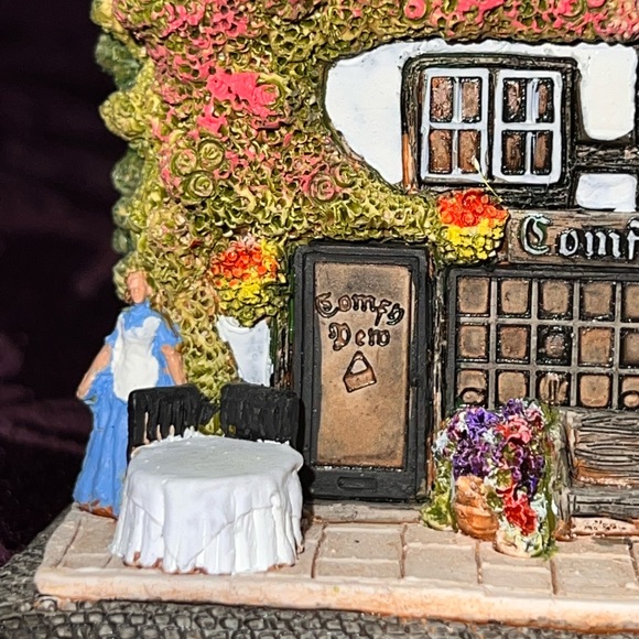 Rare Lilliput Lane | The Comfy Pew | Collectors club - Picture 4 of 8